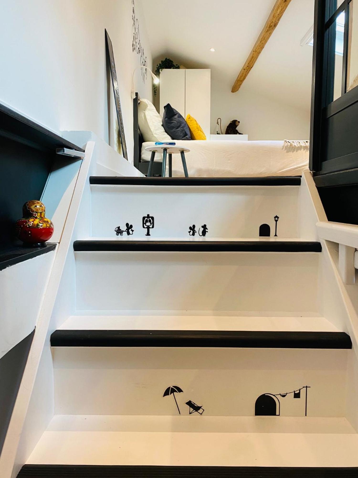 Douillet Et Coquet Appartement Climatise - Parking Prive Gratuit - Centre Монпелие Екстериор снимка